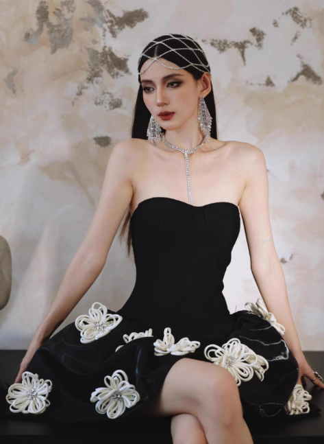 Fashion Black Strapless A-Line Applique Short Homecoming Dress ED03527