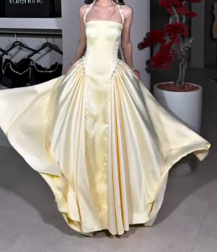 Gorgeous A-Line Halter Butter Yellow Satin Long Prom Dresses Birthday Party Outfits ED03530