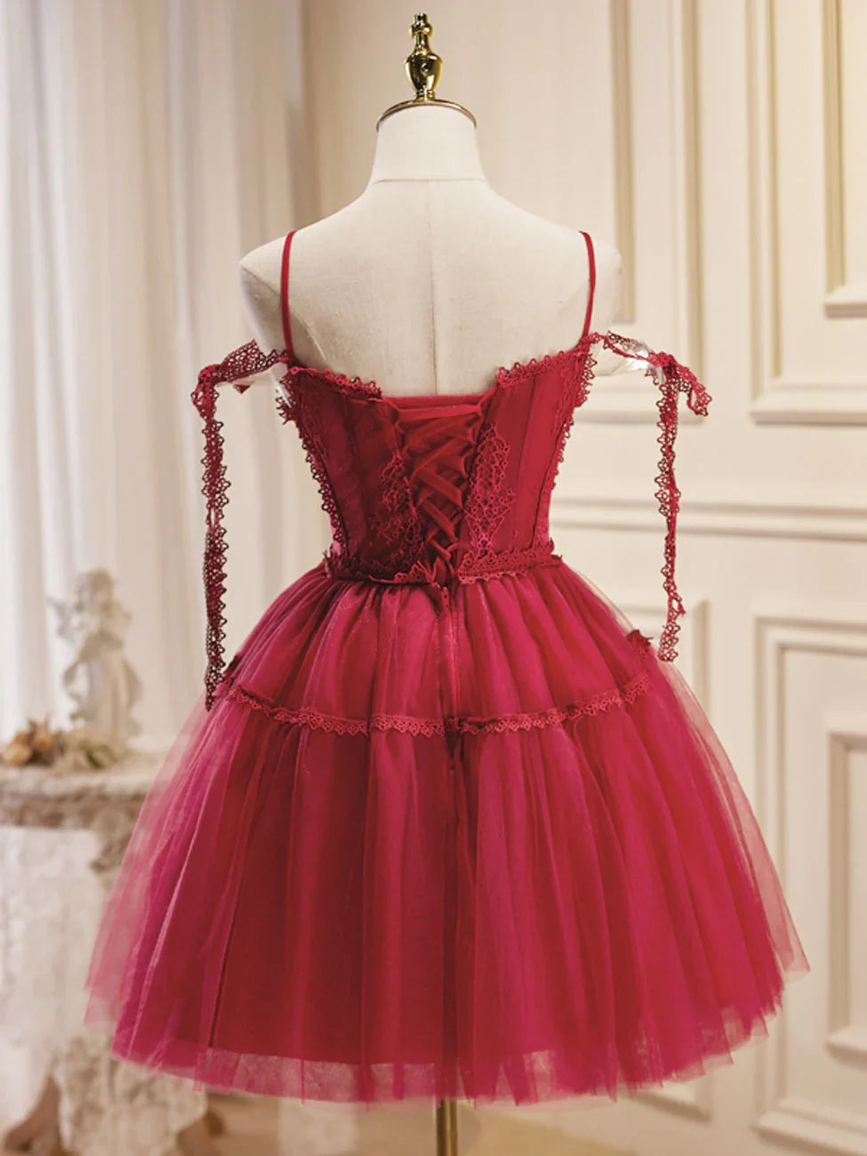 A-Line Burgundy Tulle Lace Short Prom Dresses, Burgundy Homecoming Dresses ED0654