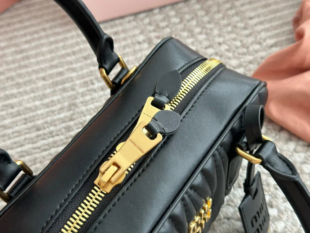 Miumiu Fashion Handbag Black Tote Bag