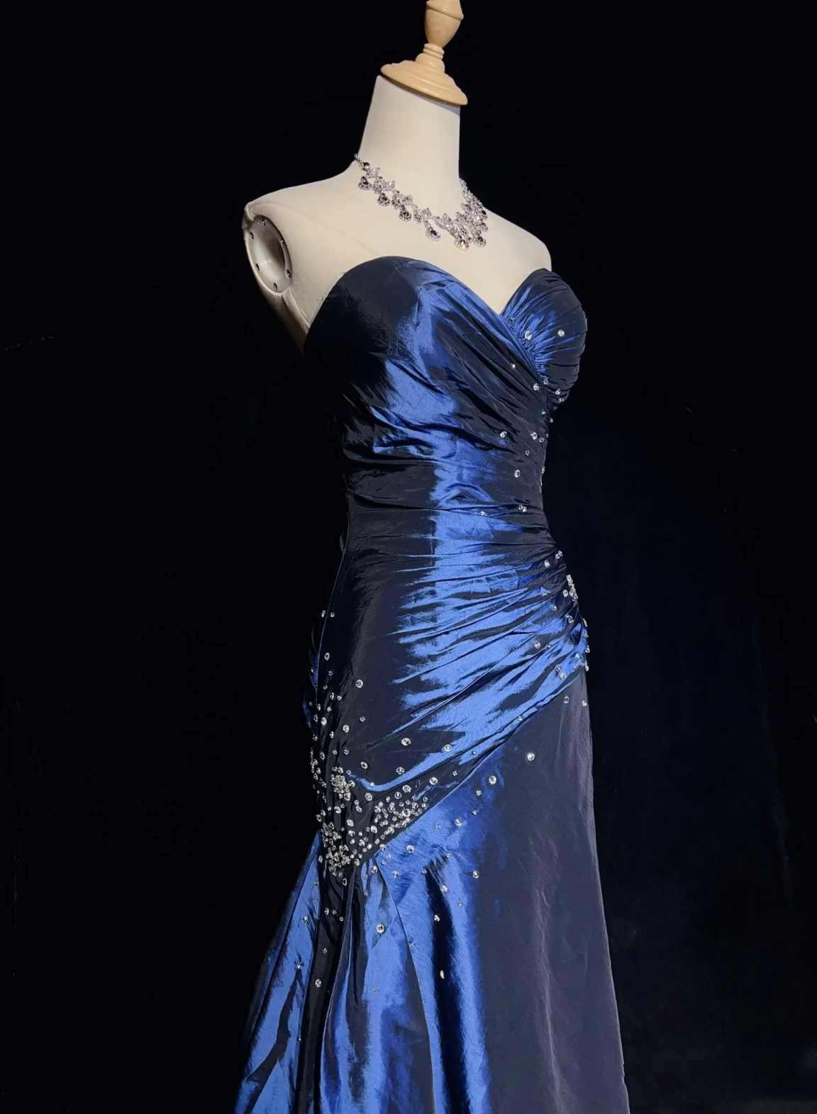 Navy Blue Vintage Fashion Exquisite Beading Long Satin Floor Length Ball Gown Evening Dress gh3636