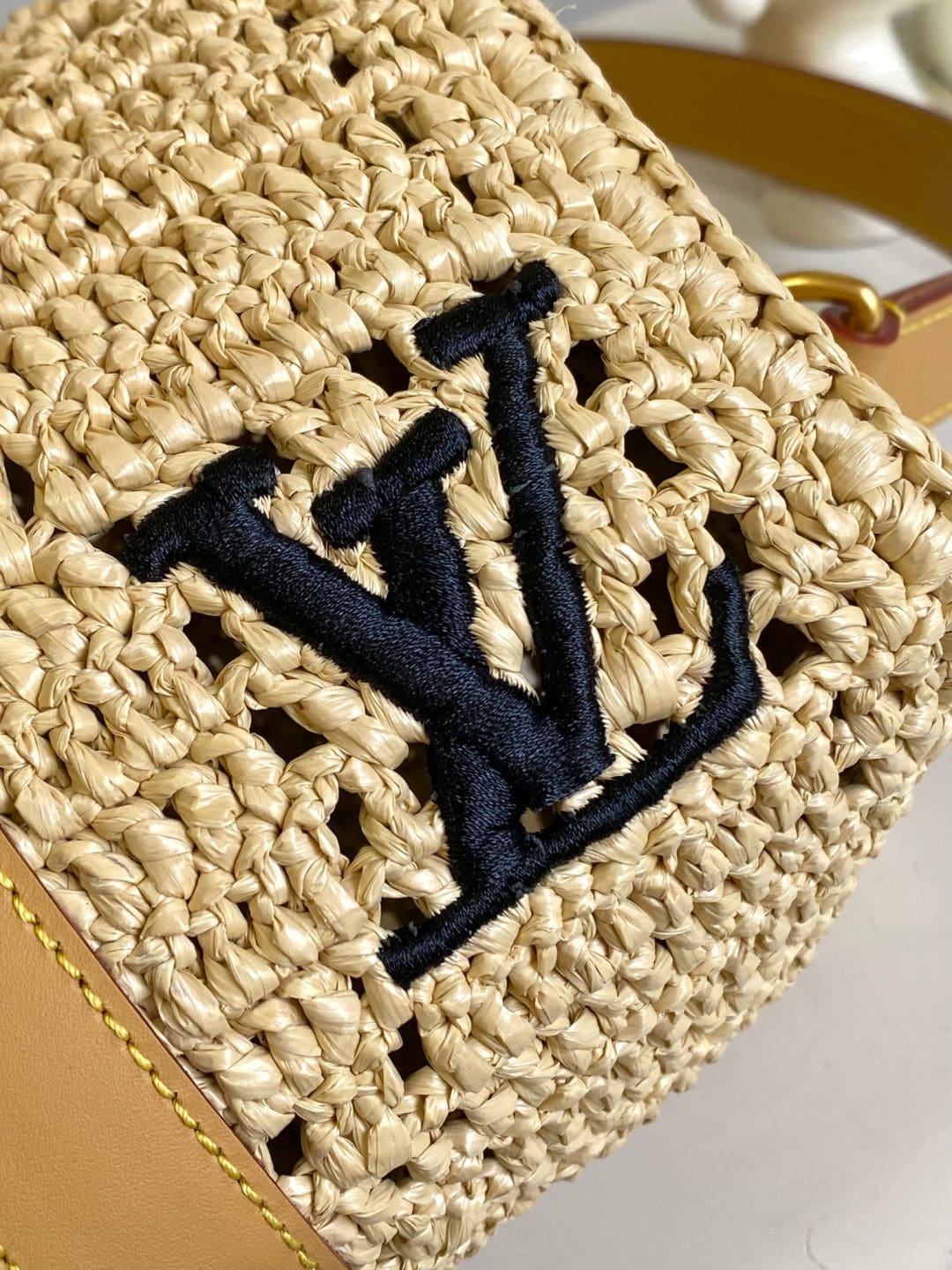 Louis Vuitton M25010 Keepall Bandoulière 25