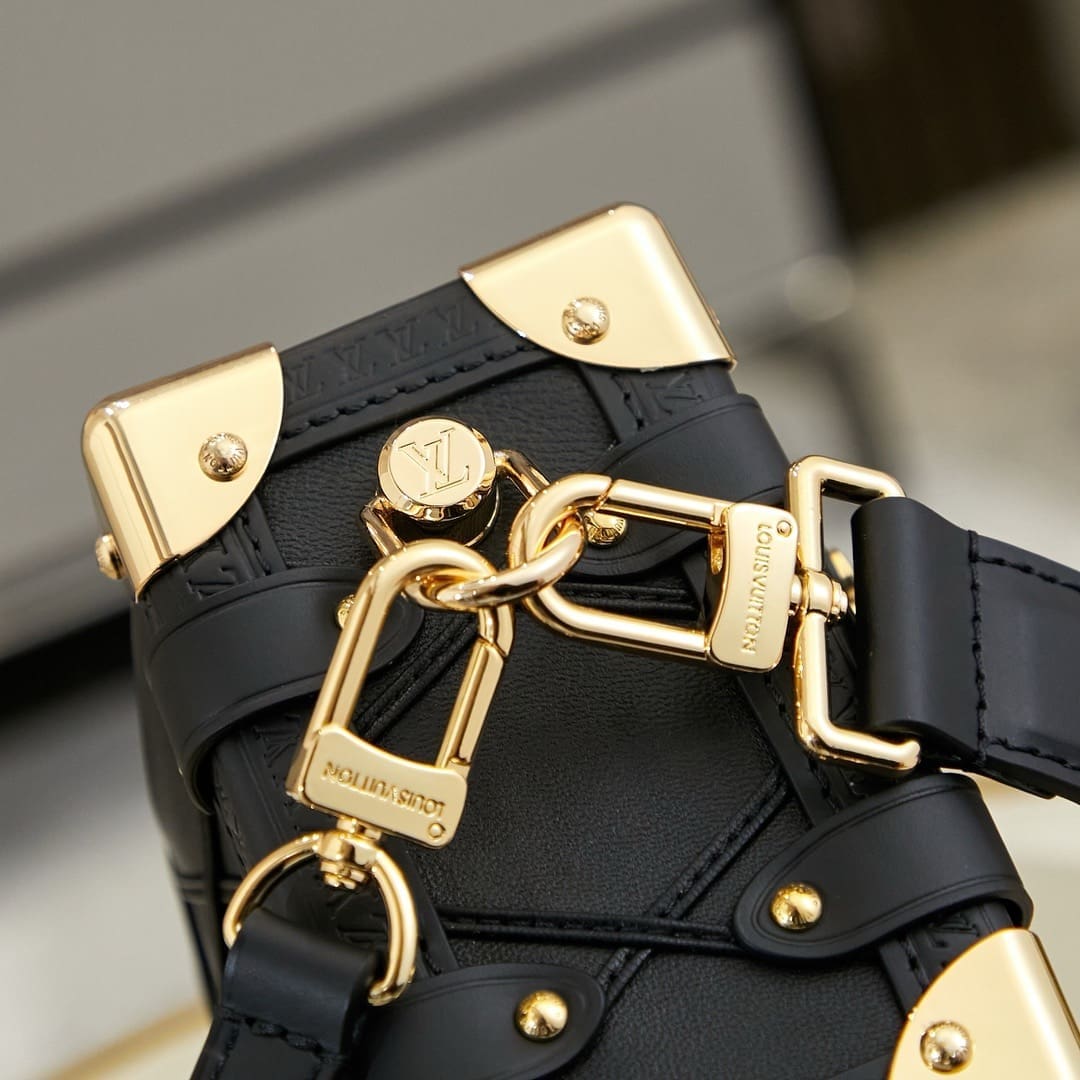 Louis Vuitton M83030 Side Trunk PM