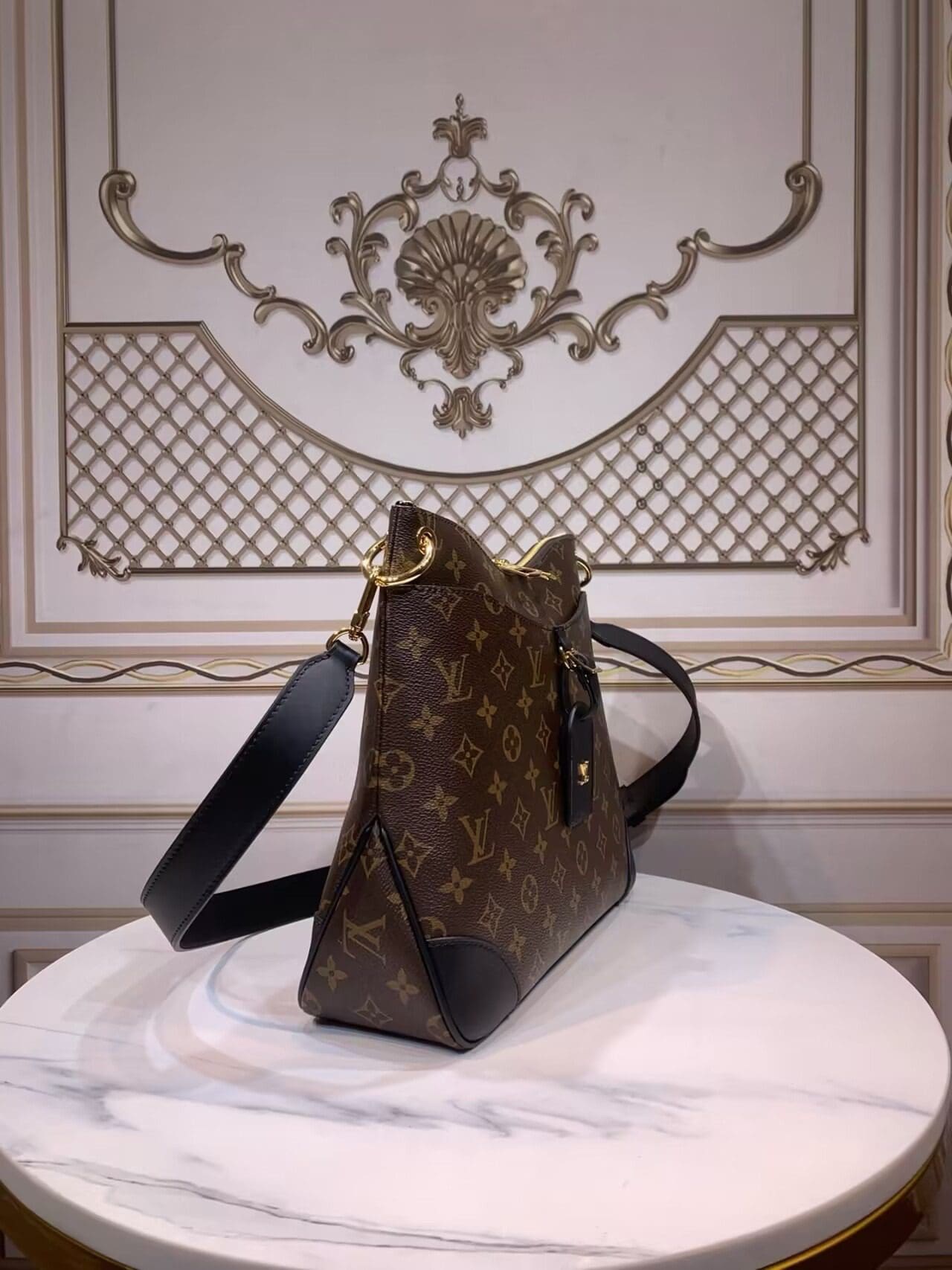 Louis Vuitton M45353 Odéon PM