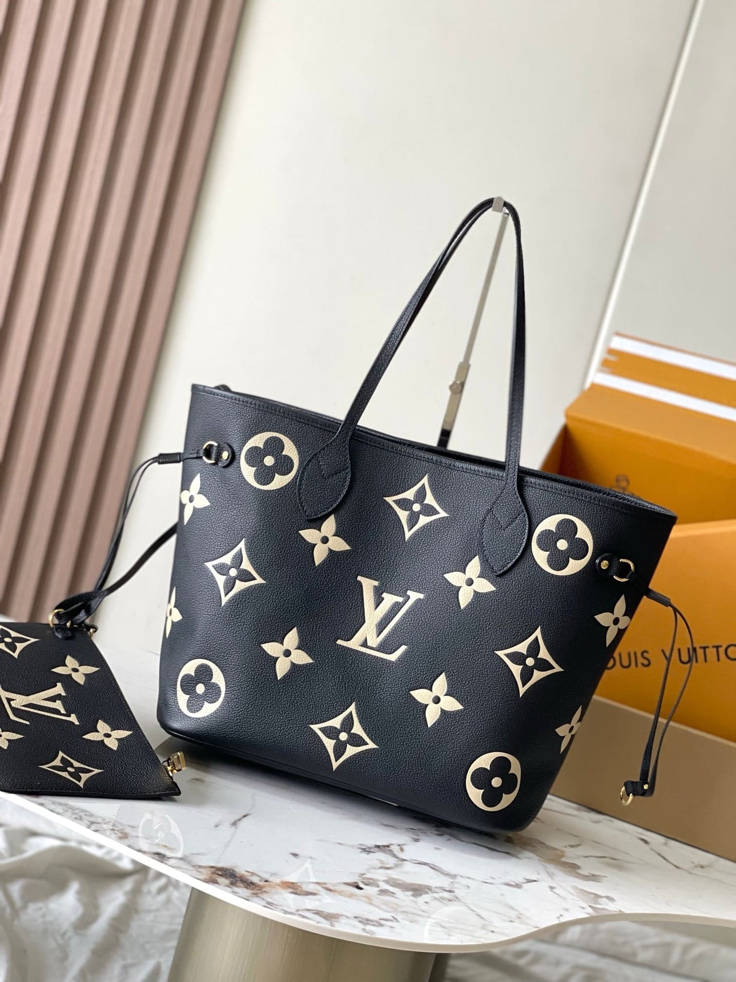 Louis Vuitton M58907 Neverfull MM