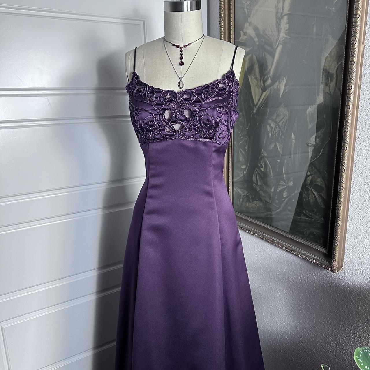 Purple Vintage Fashion Elegant Exquisite Beaded Long Spaghetti Strap Satin prom dress Evening Dress Party Dress gh3676