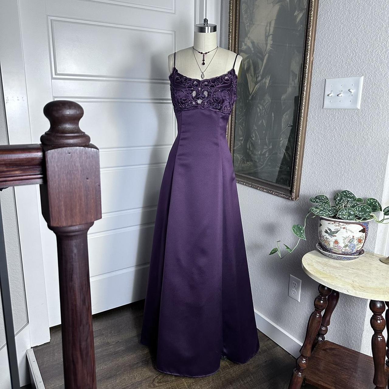 Purple Vintage Fashion Elegant Exquisite Beaded Long Spaghetti Strap Satin prom dress Evening Dress Party Dress gh3676