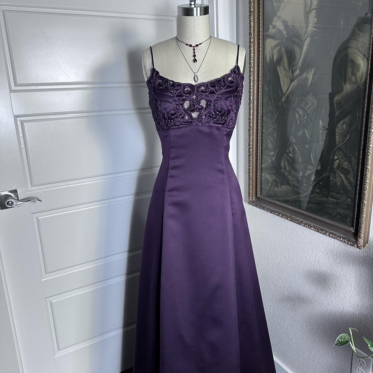 Purple Vintage Fashion Elegant Exquisite Beaded Long Spaghetti Strap Satin prom dress Evening Dress Party Dress gh3676