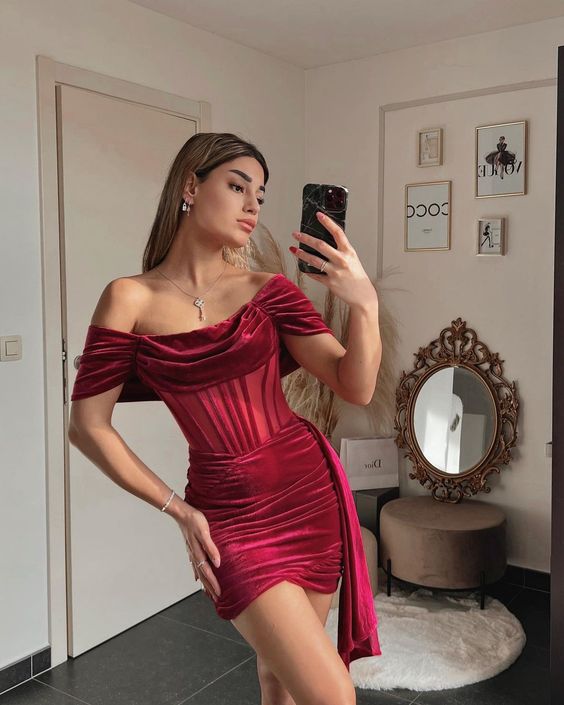 Sexy Sheath Burgundy 18th Birthday Dresses Velvet Birthday Outfits P1543