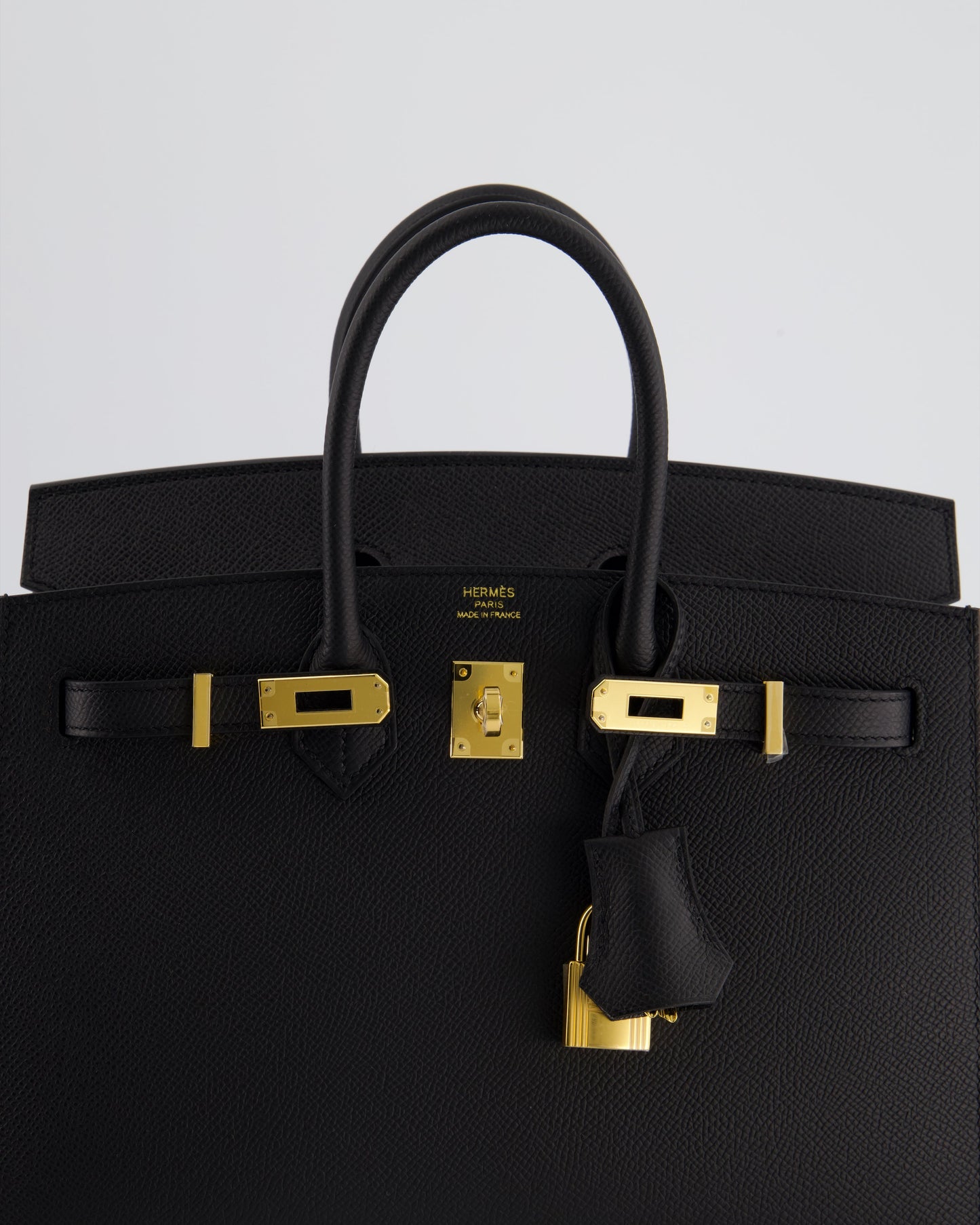 *HOLY GRAIL* Hermès Birkin 25cm Bag in Noir Epsom Leather with Gold Hardware