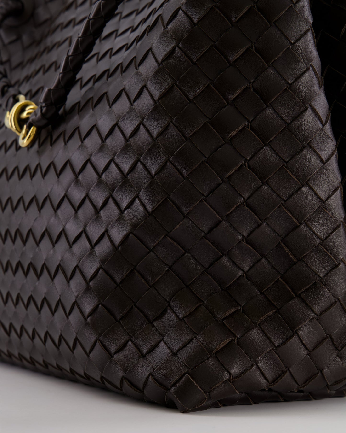 Bottega Veneta Fondant Andiamo Large Intrecciato Leather Top Handle Bag with Sliding Cross-Body and Gold Knot Hardware RRP £6,090