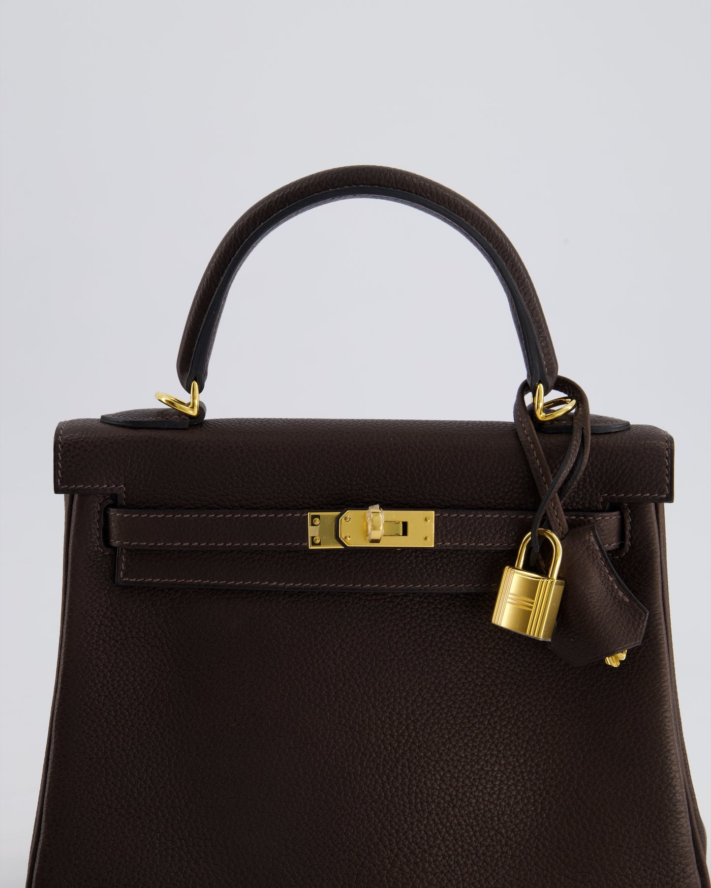 *SUPER RARE* Hermès Kelly Bag 25cm Retourne in Ebene Barenia Faubourg Leather with Gold Hardware