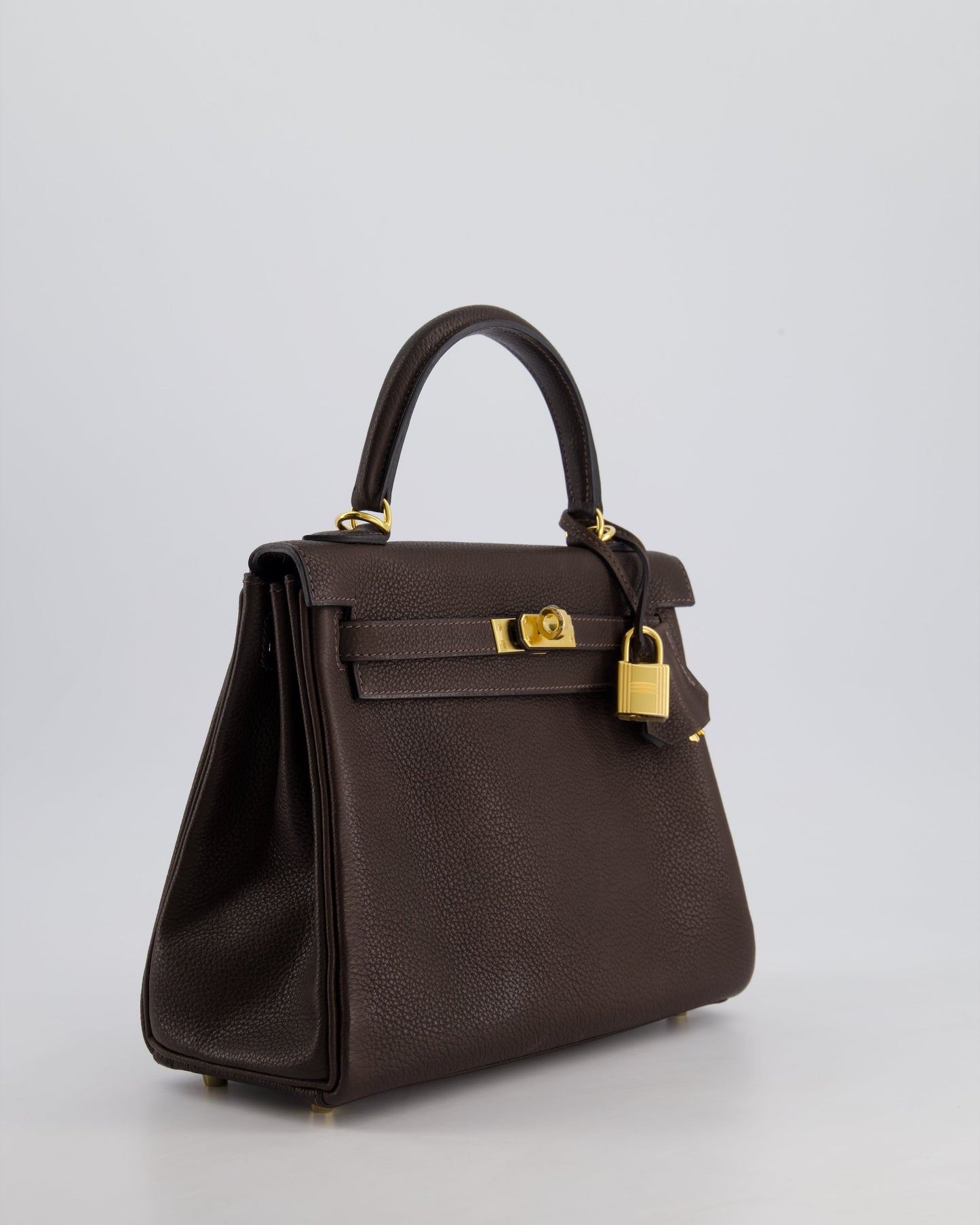 *SUPER RARE* Hermès Kelly Bag 25cm Retourne in Ebene Barenia Faubourg Leather with Gold Hardware