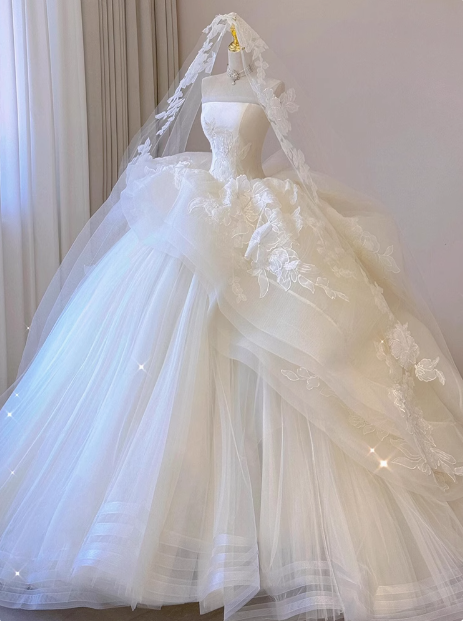 White Strapless A-Line Tulle Floor-Length Wedding Dress P2667