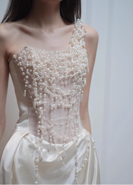 White One Shoulder Beaded Satin French Light Wedding Dress P2698