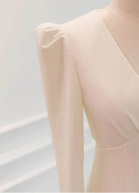 Simple and Elegant Long Sleeve V-Neck Satin Mermaid Floor-Length Wedding Dress P2722