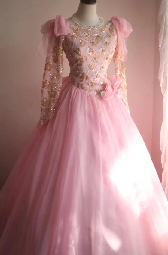Pink Vintage Hand-beaded Long Sleeve Tulle A-line Floor-length Wedding Dress P2837