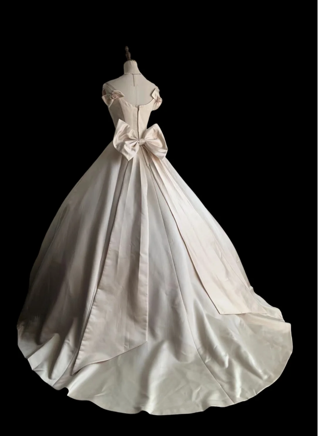 Elegant and Simple Satin Bow A-Line Wedding Dress P2864