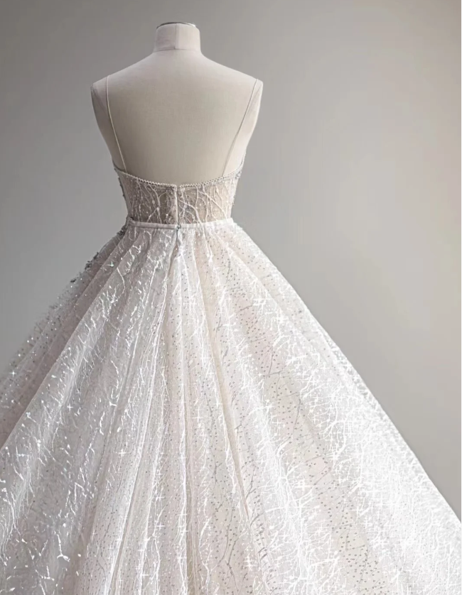 Elegant and simple white sling tulle floor-length wedding dress P2871