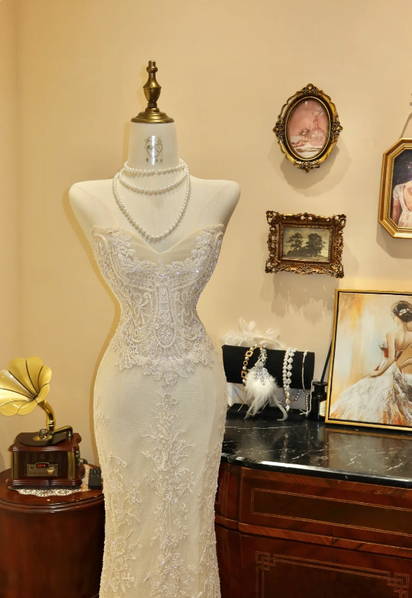 Sweetheart Neck Off-the-shoulder Vintage White Mermaid Lace Wedding Dress P2800