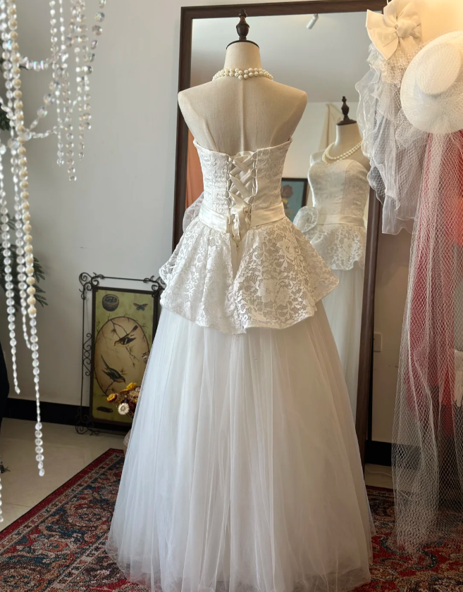 Elegant sweetheart neckline lace and tulle patchwork waist-length A-line wedding dress P2916