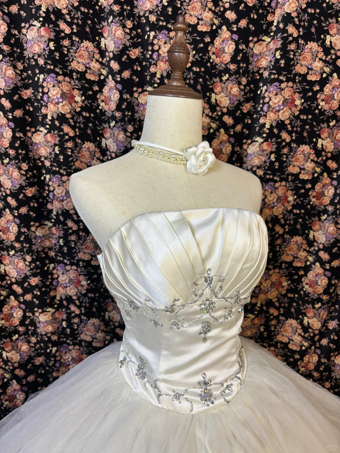 Princess Jellyfish Bud Oversized Rose Tulle Floor-Length Wedding Dress P2996