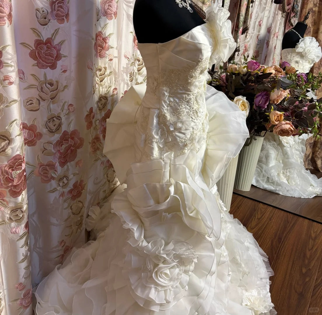 Gorgeous Strapless 3D Flower White Mermaid Floor-Length Wedding Dress P3052