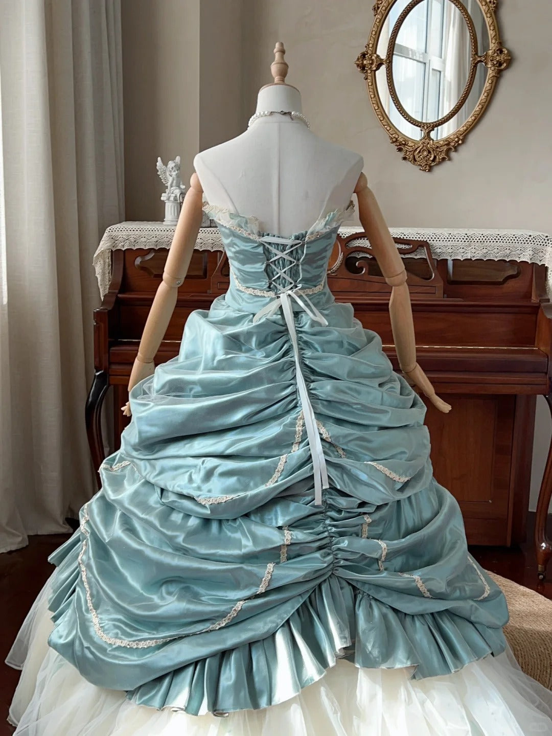 Elegant blue sweetheart neckline white cake skirt tulle floor-length wedding dress P3065