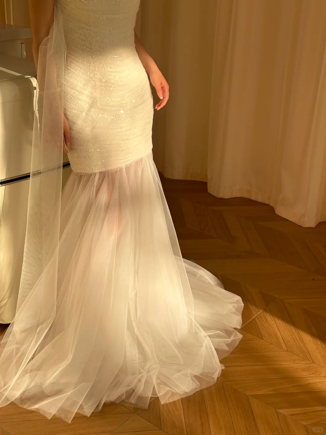 Stunning White Strapless Beaded Mermaid Tulle Wedding Dress P3096