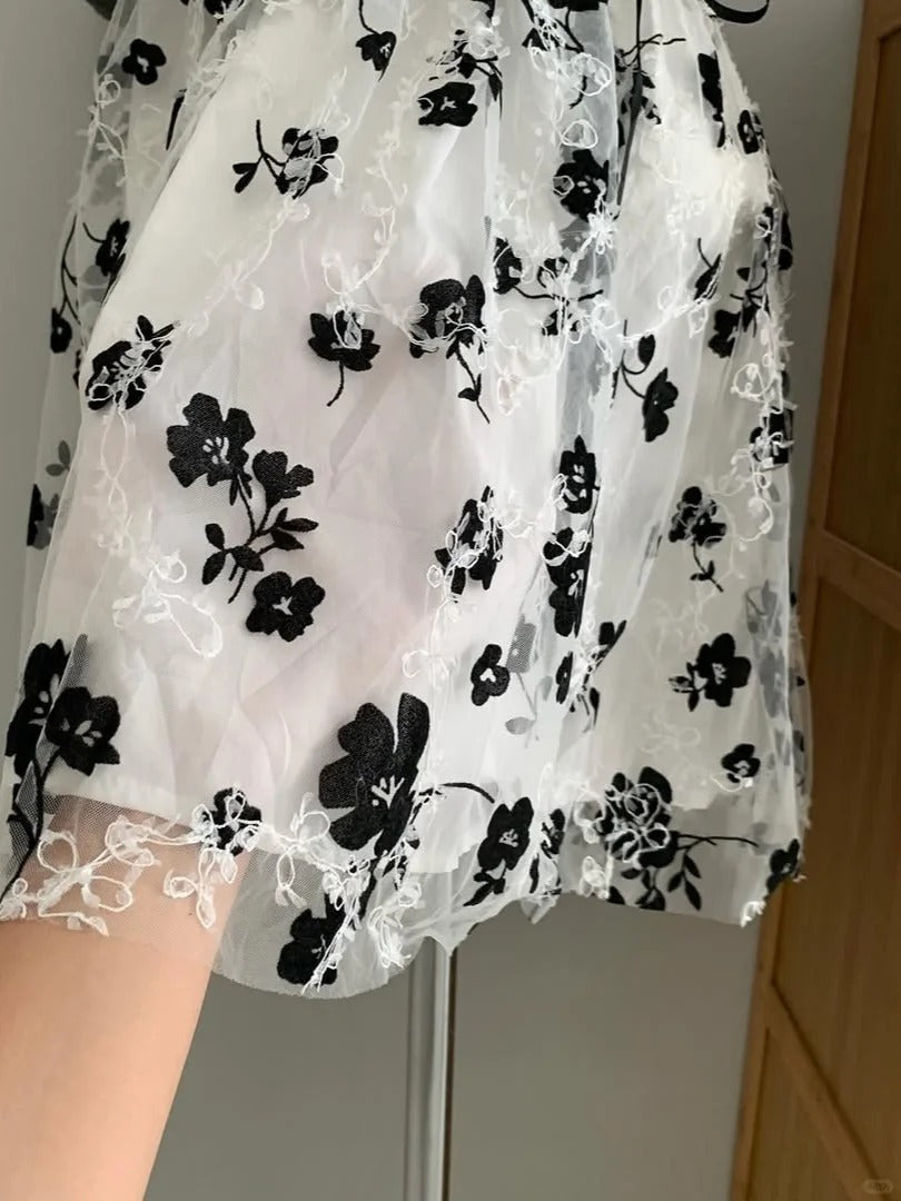 Princess Spaghetti Strap Sweetheart Neck Lace Black Floral A-Line Homecoming Dress P3414