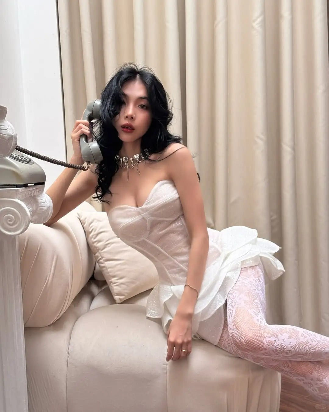 Chic White Tube Top With Glitter Petal Skirt 17th Birthday Homecoming Dress P3509