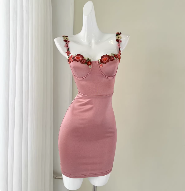 Retro Embroidered Suspenders Slim Fit Hip 17th Birthday Homecoming Dress P3538