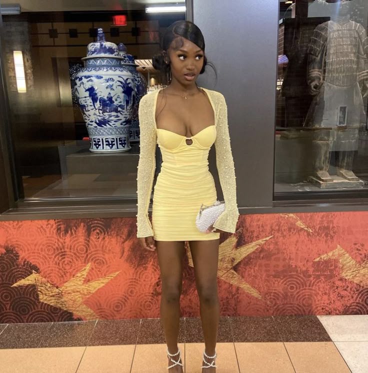 Elegant Long Sleeves Low Cut Pleated Hip 17th Birthday Homecoming Dress P3600