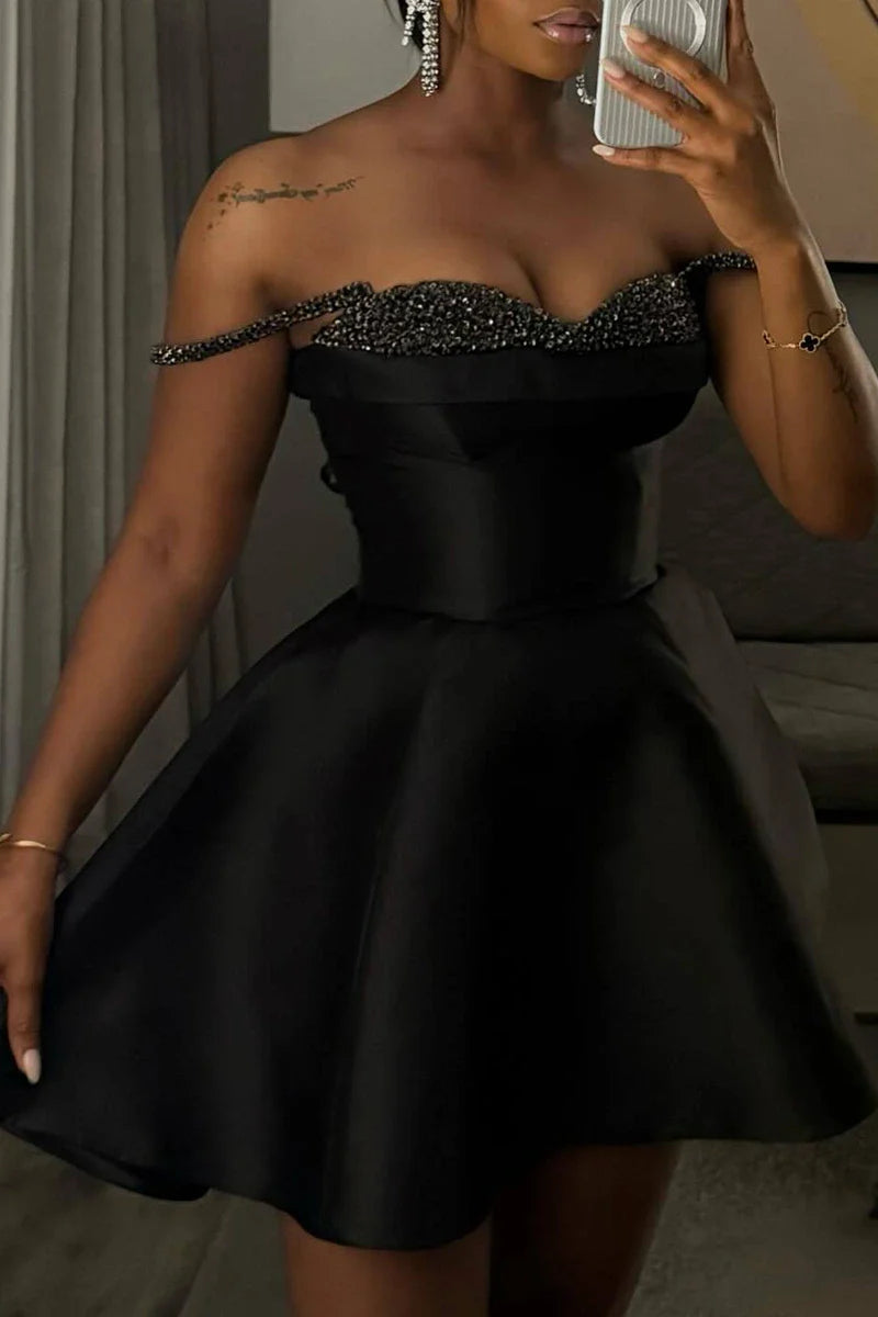 Sexy Strap Sweetheart Neck Black A-Line Birthday Dress Homecoming Dress P3631