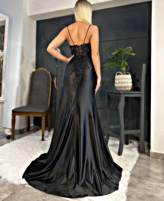 Black fashion classy sexy V-neck exquisite lace spaghetti straps side slits long satin prom dress evening dress party dress gh2611