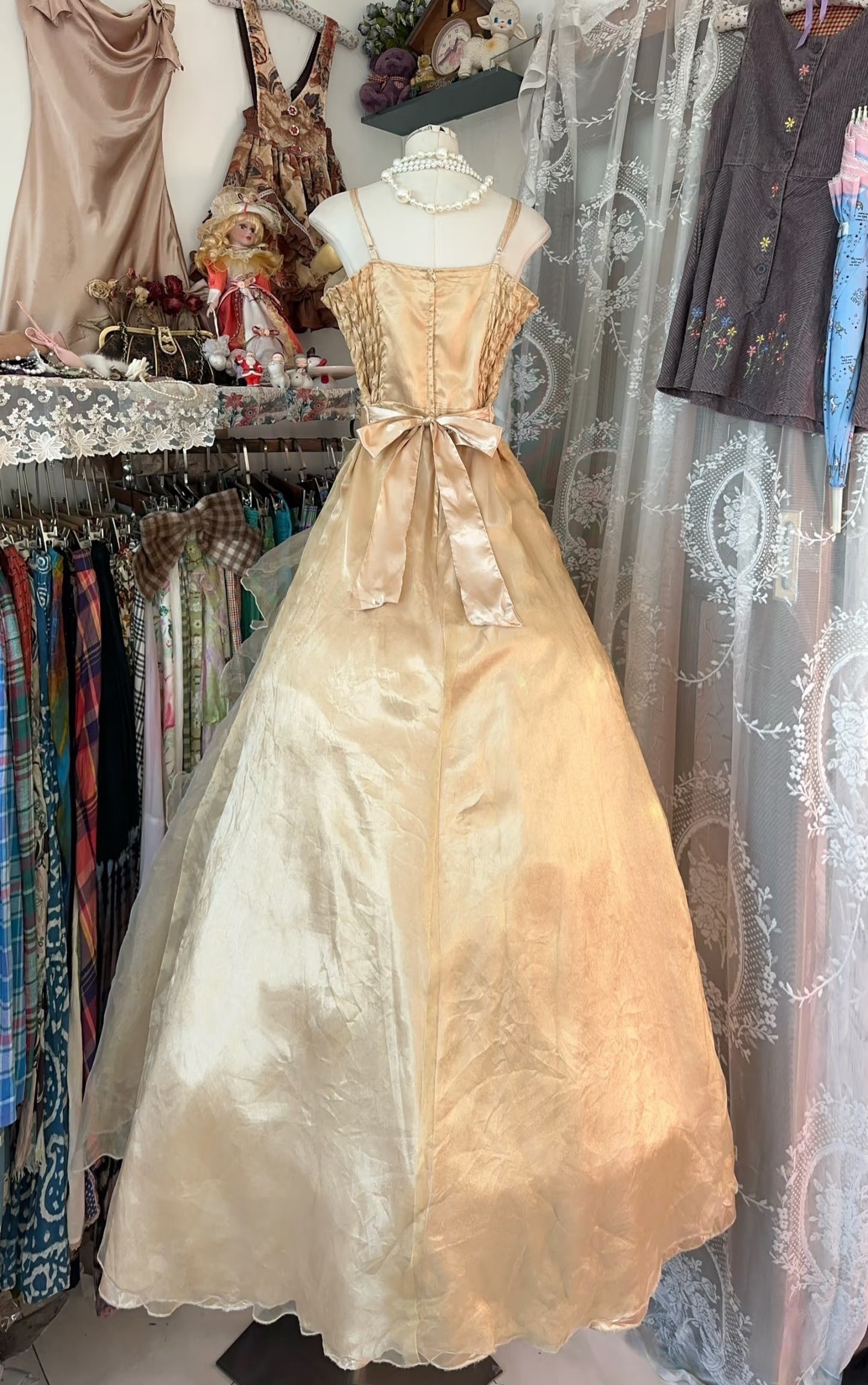 Vintage Ball Gown Spaghetti Straps Sleeveless Long Gold Evening Dress Prom Dresses SD1905