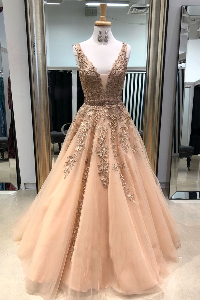 Tulle Lace Applique Long Prom Dress V-neck With Beading