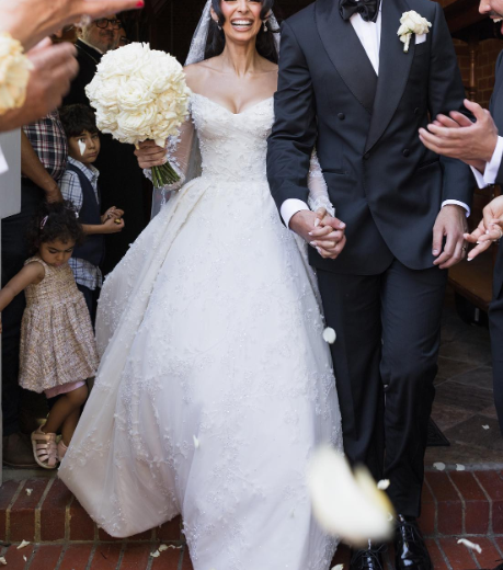 Dreamy Wedding Dress Ball Gown Off The Shoulder Lace Wedding Dresses Bridal Gowns W0108