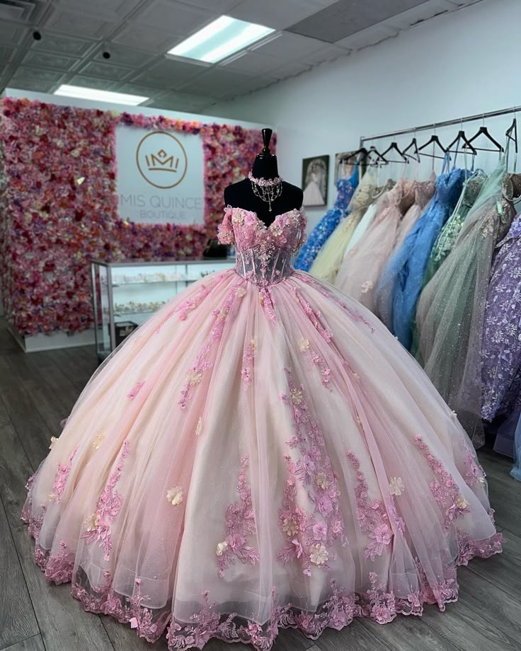 Pretty Ball Gown Off The Shoulder Pink Tulle Long Quinceanera Dress Formal Gowns Vestido De 15 Anos Sweet 16 Dress W0329