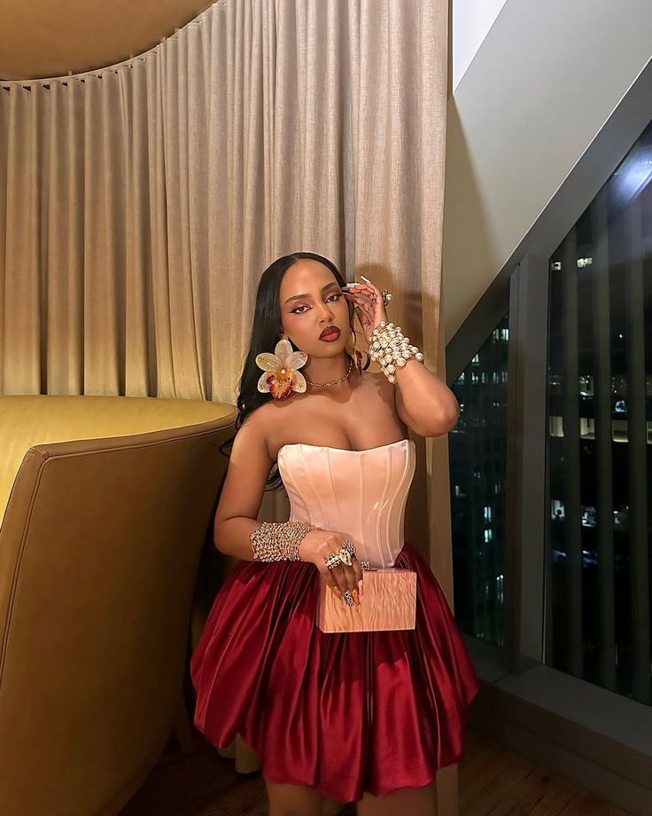 Cute Ball Gown Strapless Pink Summer Satin Homecoming Dress Hoco Dress Mini 18th Birthday Outfit Cocktail Dresses W0335