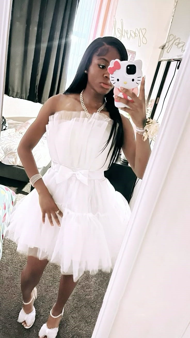 Simple Ball Gown Strapless Black Girl Summer Birthday Dresses For Teens White Hoco Dress Mini 18th Birthday Outfit Cocktail Dresses W0471