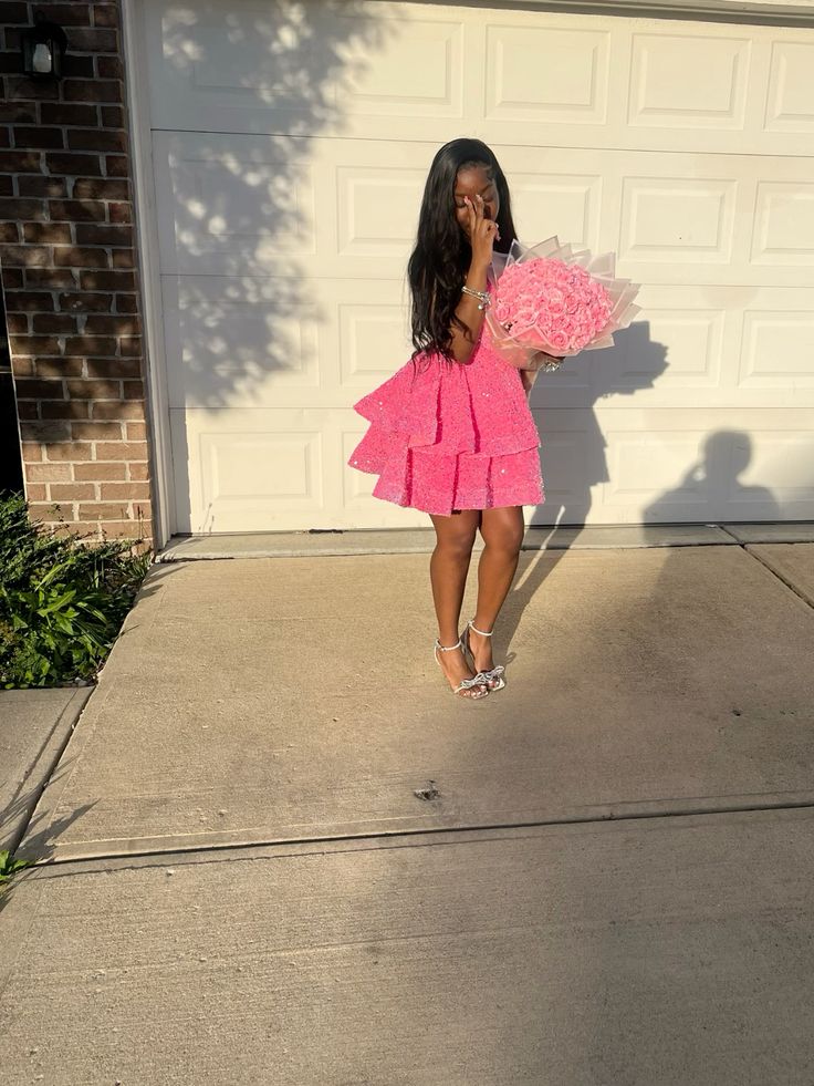 Elegant Ball Gown Straps Black Girl Summer Birthday Dresses For Teens Pink Sequin Hoco Dress Mini 18th Birthday Outfit Cocktail Dresses W0492