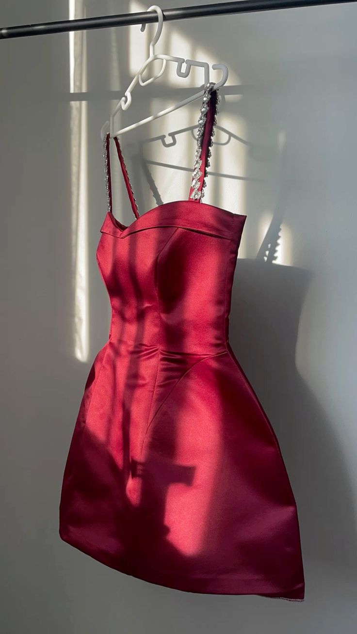 Pretty A Line Spaghetti Straps Summer 16th Birthday Dresses For Teens Hoco Dress Mini 18th Birthday Outfit Cocktail Dresses For Women W0546