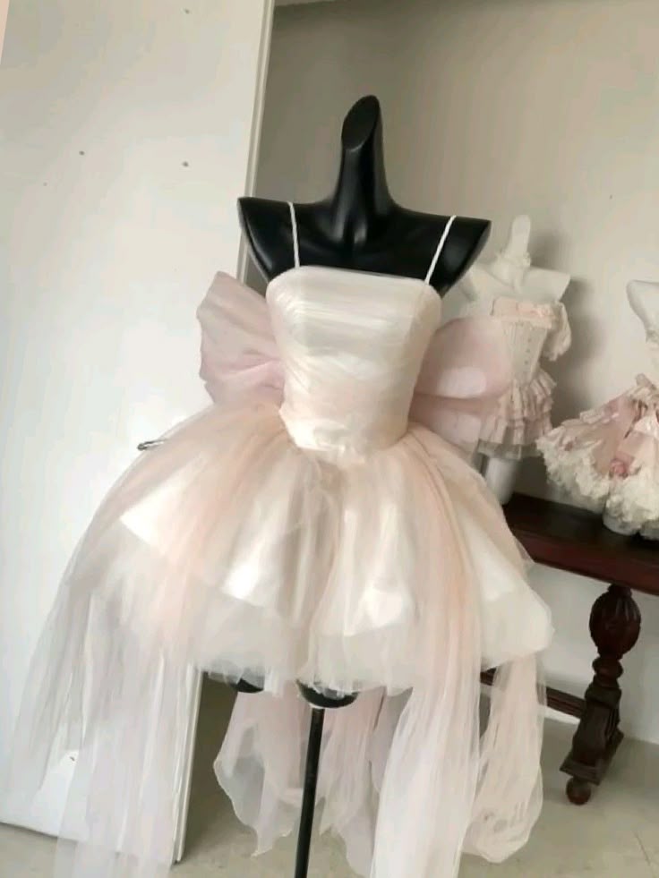 Vintage Ball Gown Spaghetti Straps Pink Tulle Short Mini Formal 8th Grade Homecoming Dress Summer Middle School Hoco Dresses Birthday Outfits W1178
