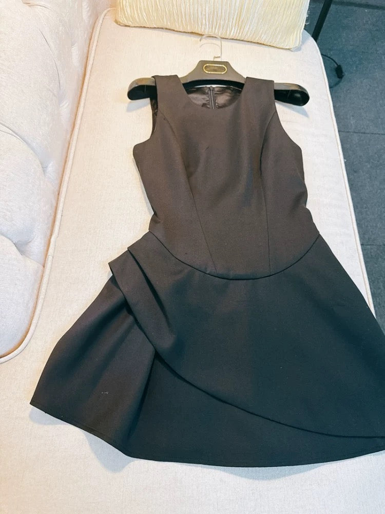 Pretty A line Scoop Neck Little Black Dress Summer 16th Birthday Dresses For Teens Hoco Dress Mini 18th Birthday Outfit Cocktail Dresses For Women W883
