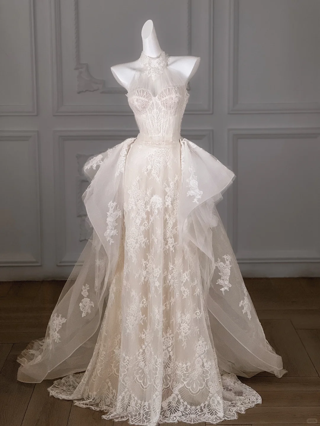 Pretty Wedding Dress Mermaid High Neck Lace Long White Wedding Dresses Bridal Gowns WD004