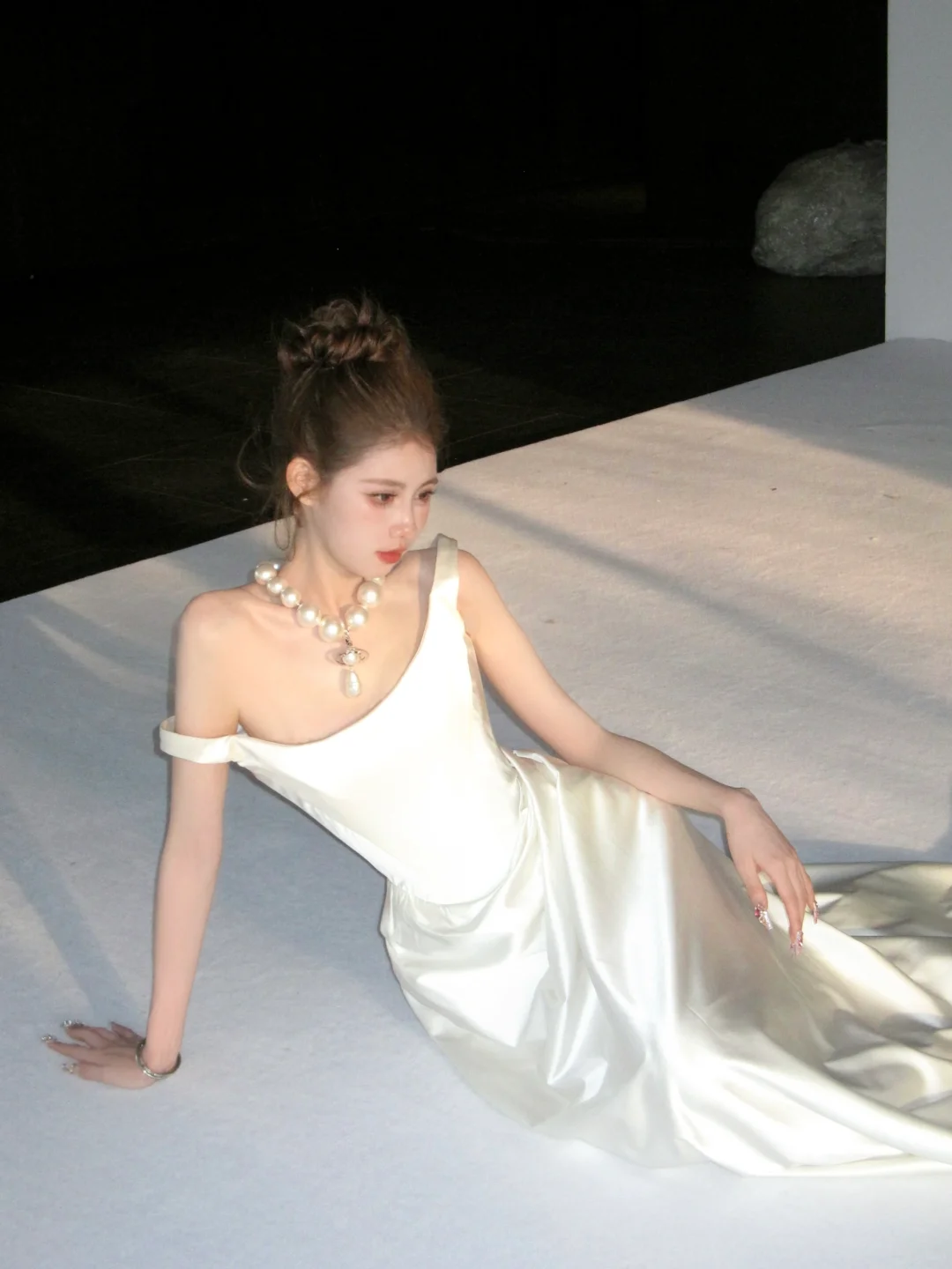 Dreamy Wedding Dress Sheath Off The Shoulder White Satin Summer Long Wedding Dresses Bridal Gowns W0140