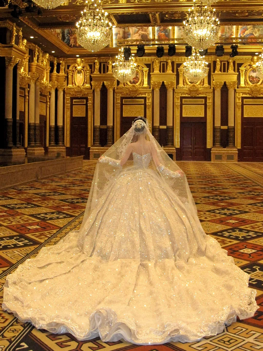 Pretty Wedding Dress Ball Gown Sweetheart Sequin Gold Long Luxury Wedding Dresses Bridal Gowns Brides Gown WD091