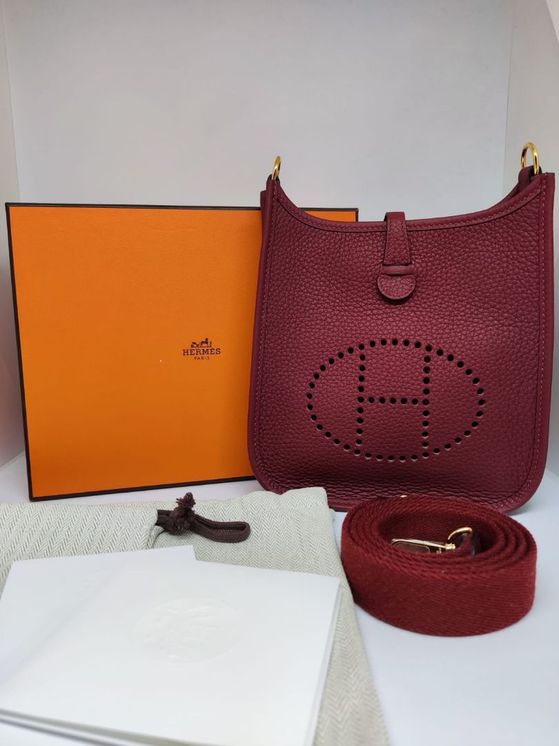 Hermès rouge H Mini evelyne crossbody bag