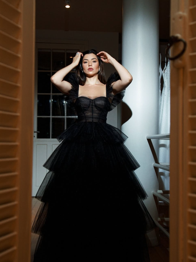 Charming A Line Strap Tiered Tulle Long Prom Dress Evening Dress SH2062